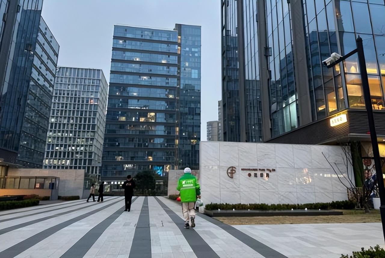 32歲“母單”女孩:6年相親百人