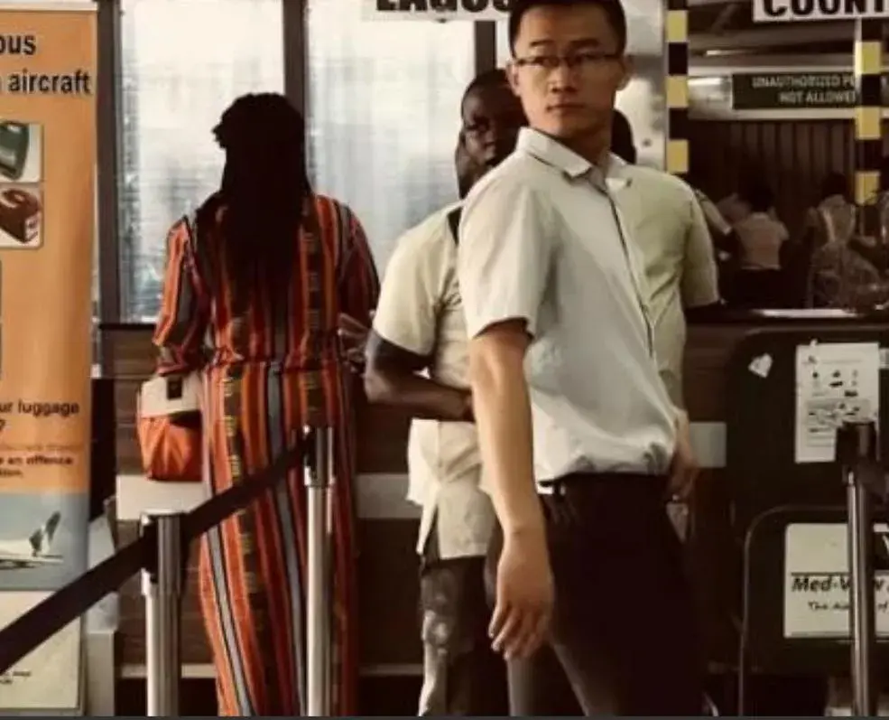 中國人在非洲當酋長:能娶4個老婆