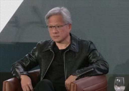 黃仁勛回應常年穿皮衣