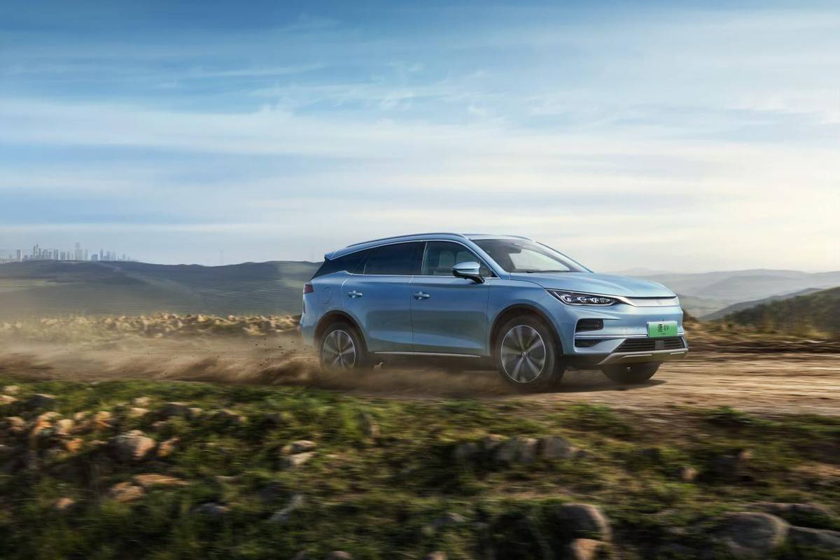 唐EV、唐DM-p雙雙推出榮耀版,起售價21.98萬元,加快油轉電的進程