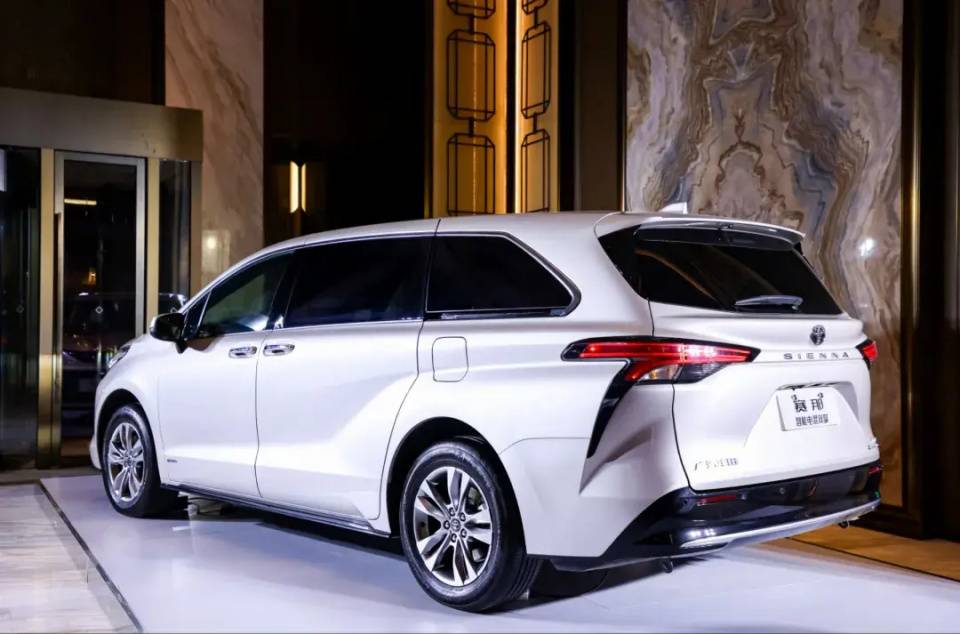 賽那,為何是家用MPV的新“燈塔”