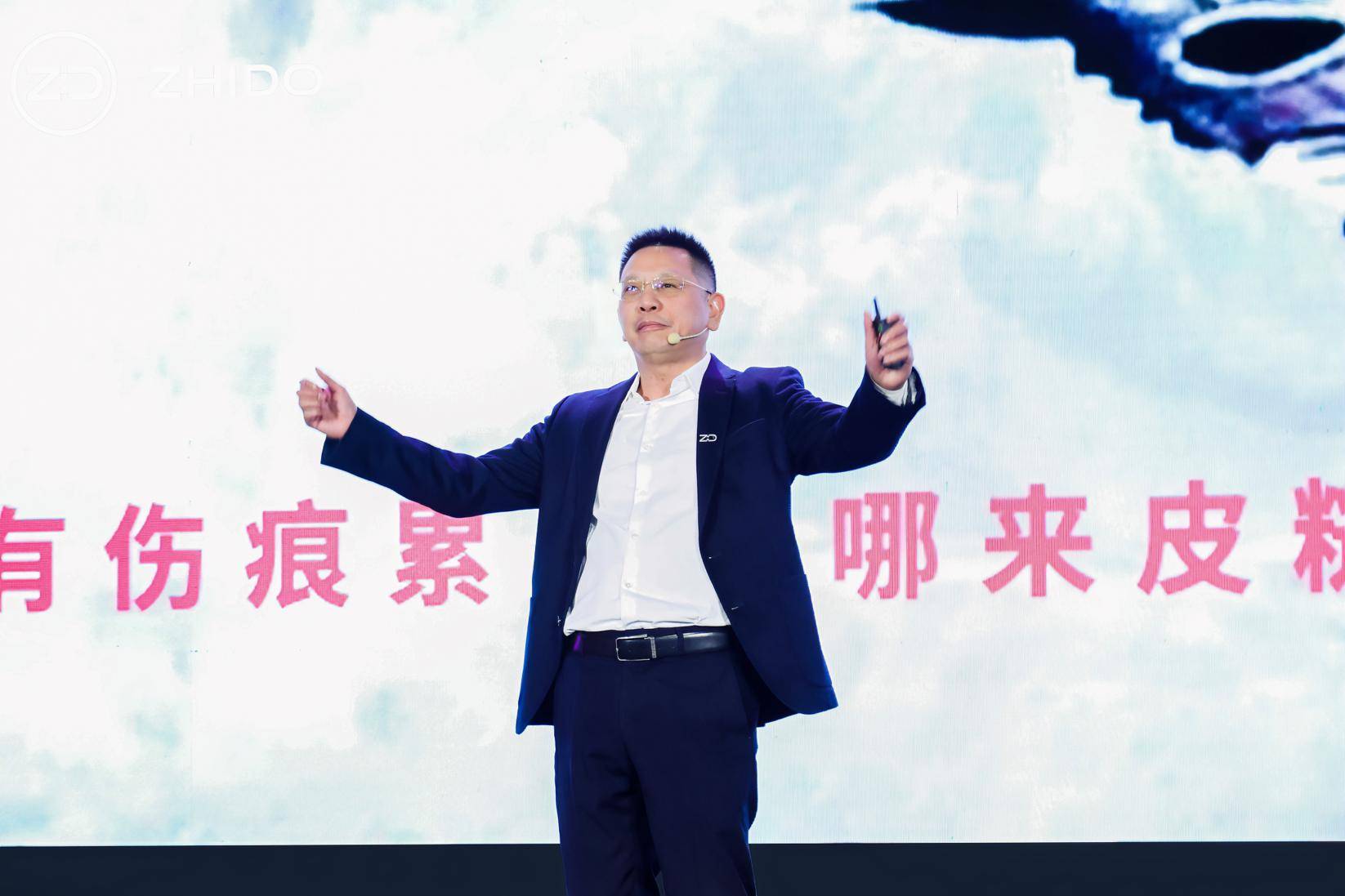 “潮流煥膚定義者”,知豆彩虹2.79萬起售