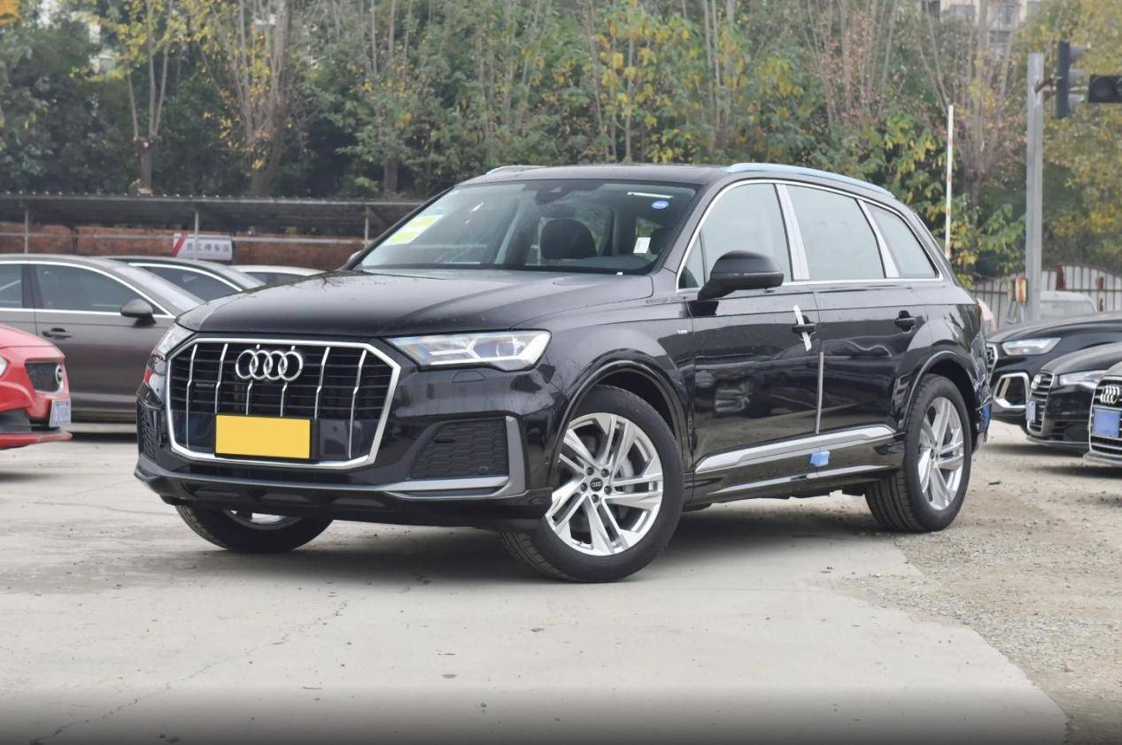 60萬級的豪華SUV,奧迪Q7對比林肯飛行家,究竟該如何選?