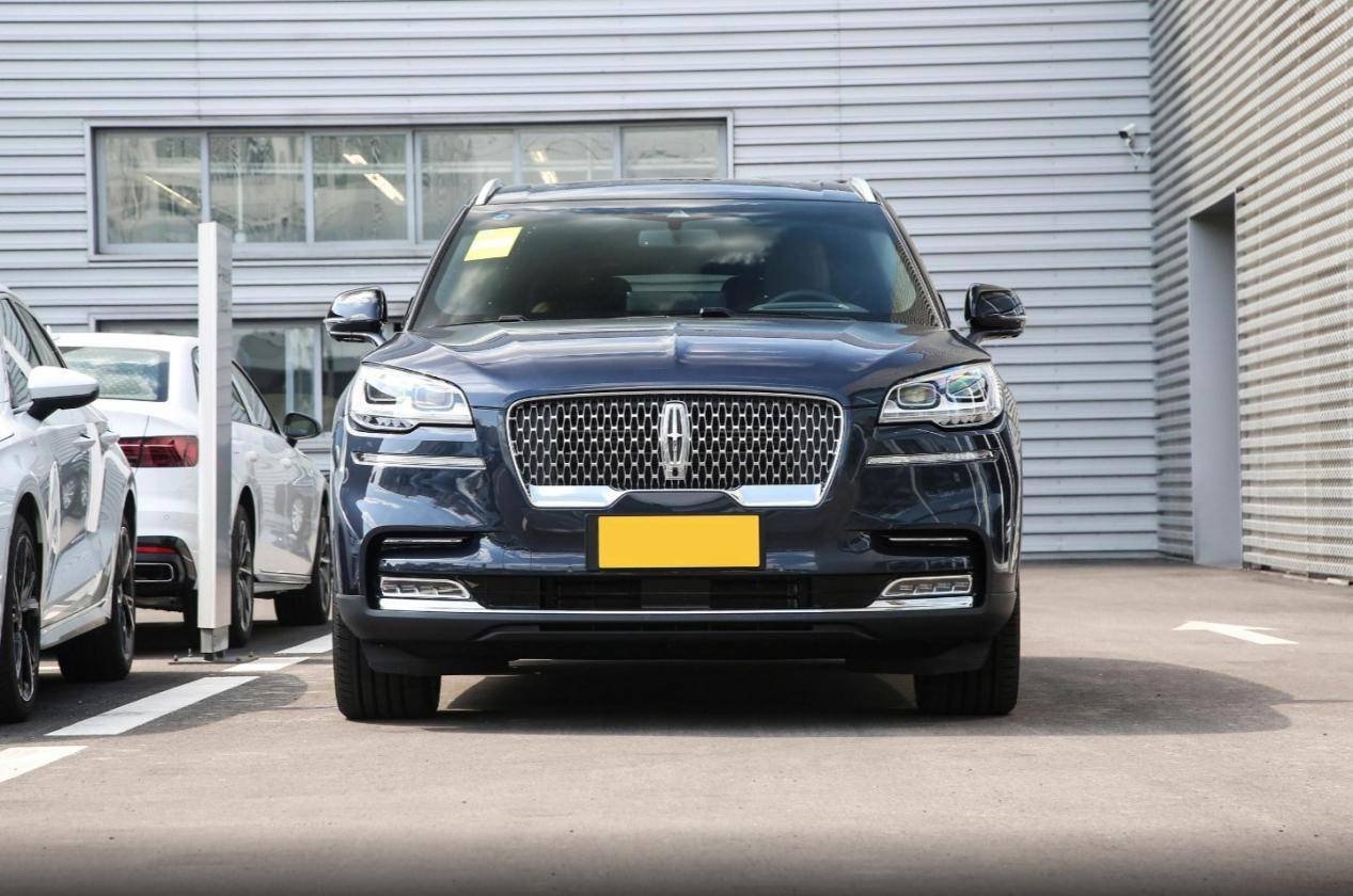 60萬級的豪華SUV,奧迪Q7對比林肯飛行家,究竟該如何選?