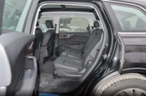 60萬級的豪華SUV,奧迪Q7對比林肯飛行家,究竟該如何選?