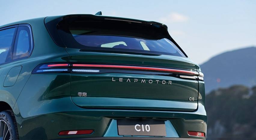 “卷王”零跑C10王炸 :越級對標30萬車型,給年輕人一個更理想的家