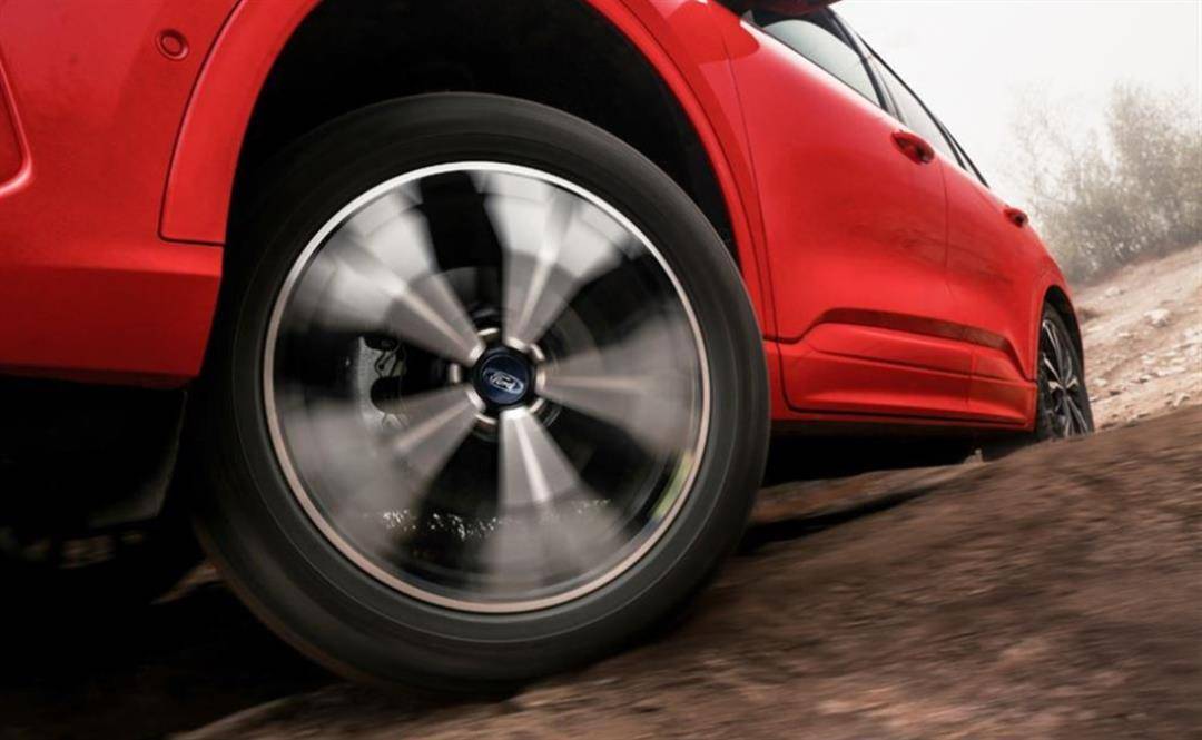 跨界“換帥”,長安福特背水一戰