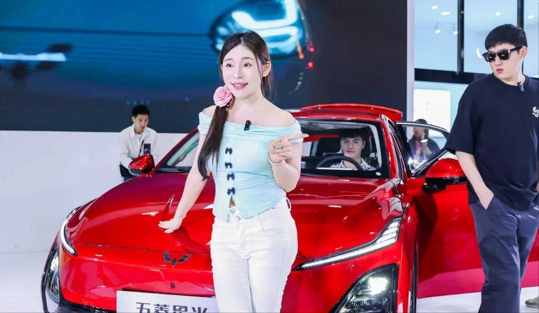 秦PLUS月銷5萬輛,逼得這些車賣低價(jià)!最低6.89萬