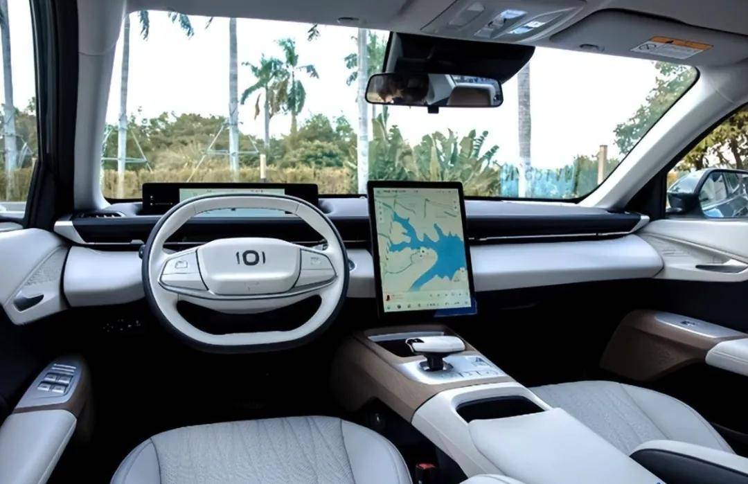 秦PLUS月銷5萬輛,逼得這些車賣低價(jià)!最低6.89萬