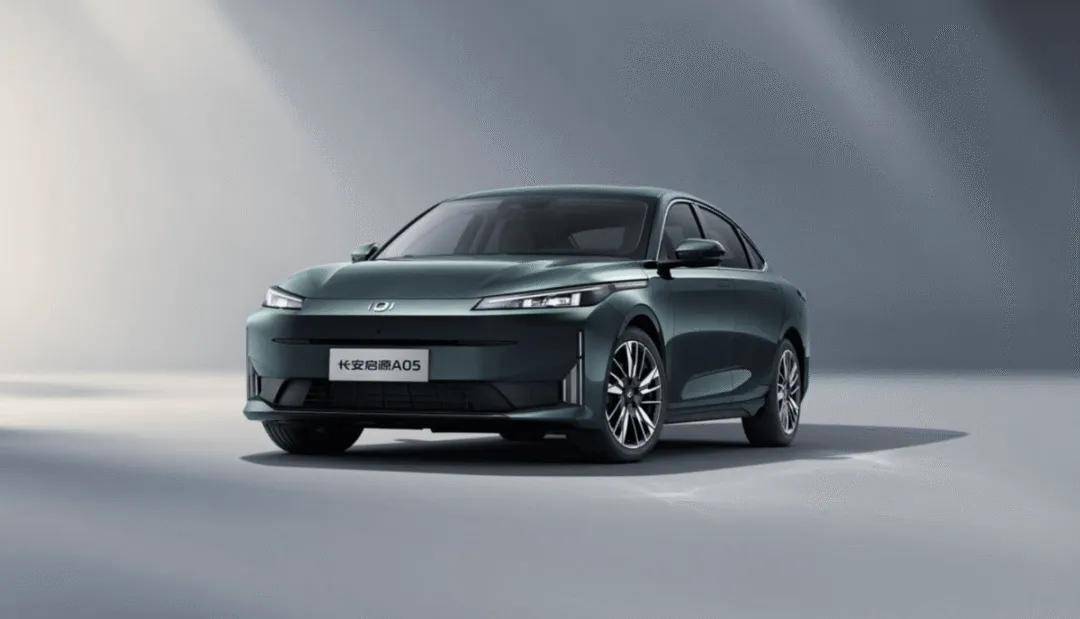 秦PLUS月銷5萬輛,逼得這些車賣低價(jià)!最低6.89萬