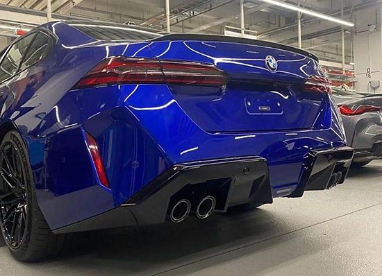 搭載插混系統(tǒng) 全新寶馬M5設(shè)計(jì)草圖泄露