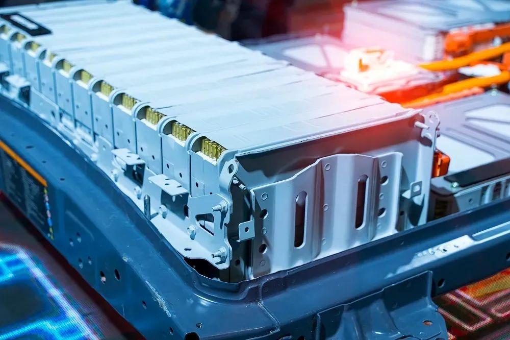 固態電池:在熱情與冷靜的天平上