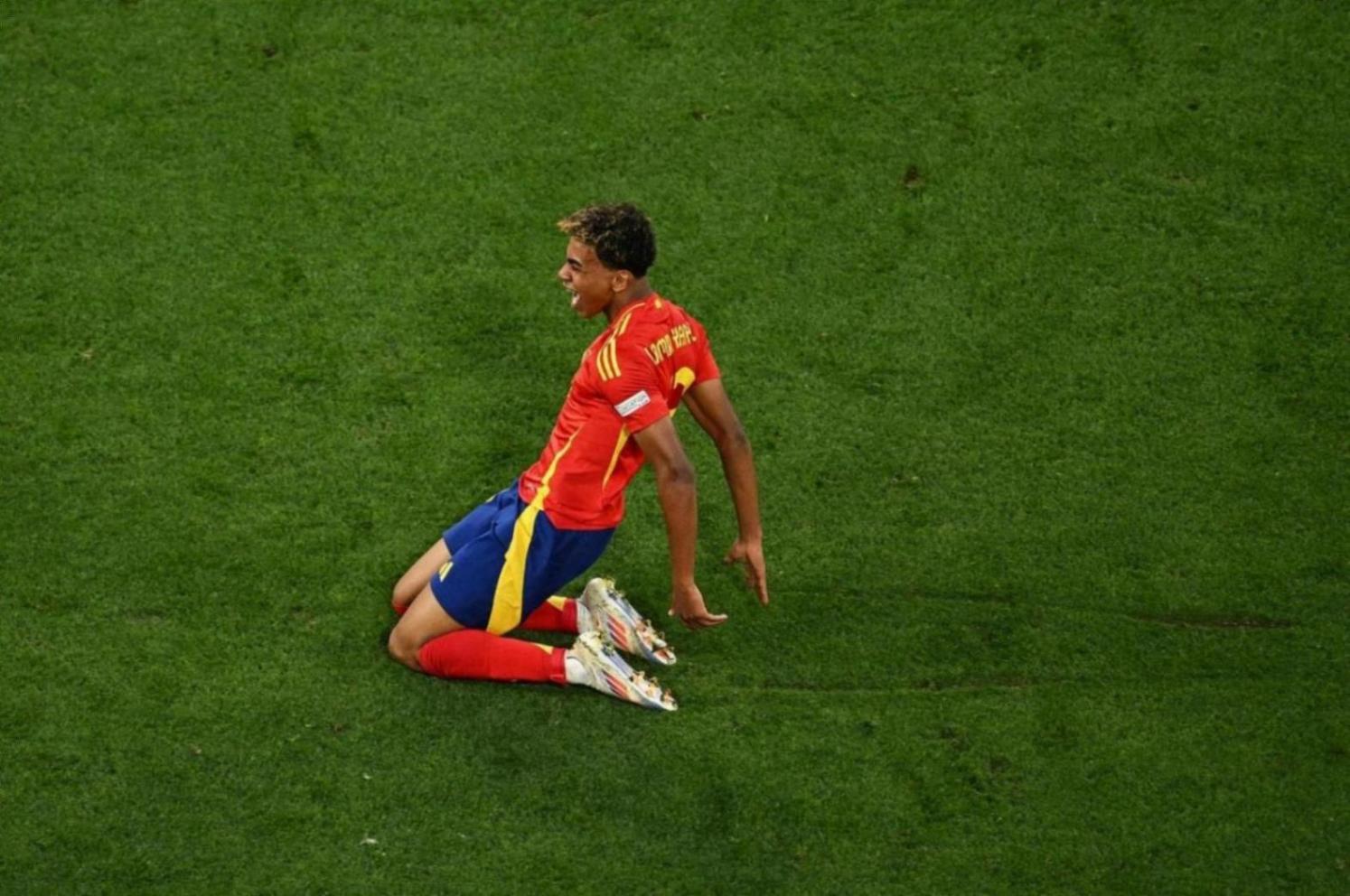 西班牙2-1逆轉法國挺進歐洲杯決賽