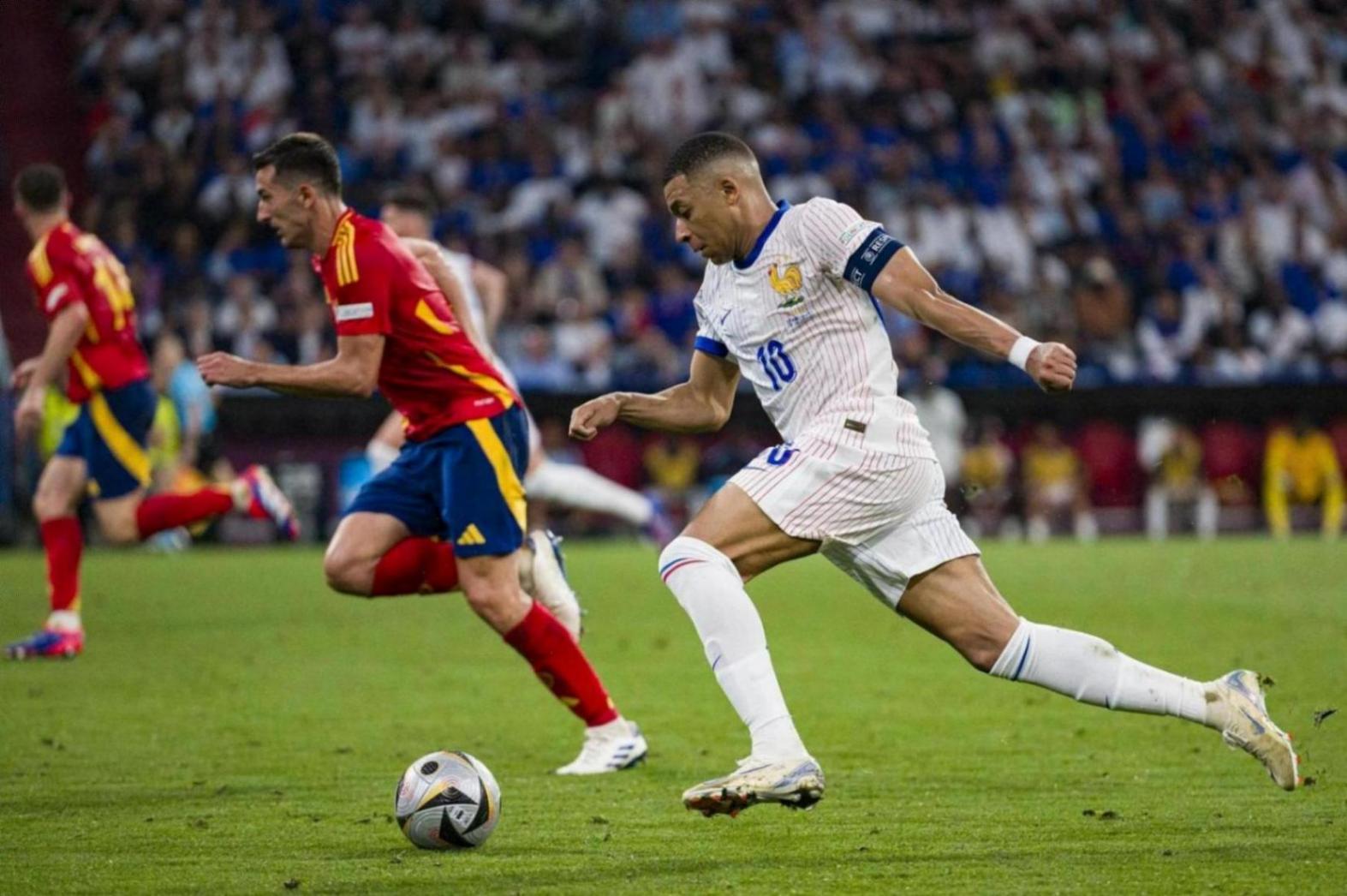 西班牙2-1逆轉法國挺進歐洲杯決賽