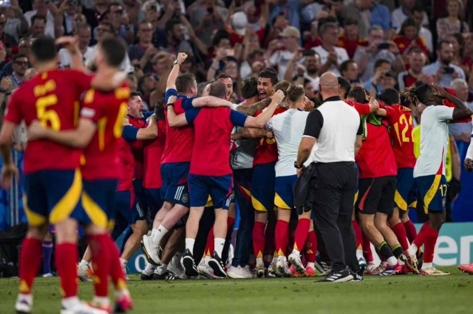 西班牙2-1逆轉法國挺進歐洲杯決賽