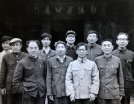 考古界都叫他“黃頭兒”