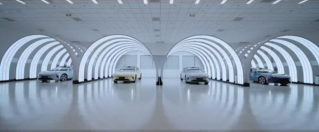 別人都在卷價(jià)格、打嘴仗,蔚來(lái)在卷什么?