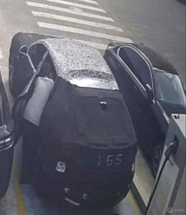 小米 SUV 算是「官宣」了,雷軍親自駕駛-有駕 小米 SUV 算是「官宣」了,雷軍親自駕駛-有駕