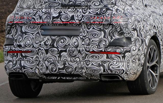 新一代奧迪Q7諜照曝光 或?qū)⑹亲詈笠淮鷥?nèi)燃機動力 2026年發(fā)布-有駕 新一代奧迪Q7諜照曝光 或?qū)⑹亲詈笠淮鷥?nèi)燃機動力 2026年發(fā)布-有駕