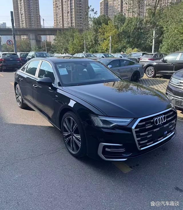 一汽奧迪2025款A6L上市,配置升級煥然一新-有駕 一汽奧迪2025款A6L上市,配置升級煥然一新-有駕