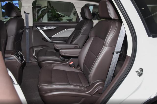 純電MPV新秀?采用7座布局,睿藍(lán)8起售價13.78萬-有駕 純電MPV新秀?采用7座布局,睿藍(lán)8起售價13.78萬-有駕