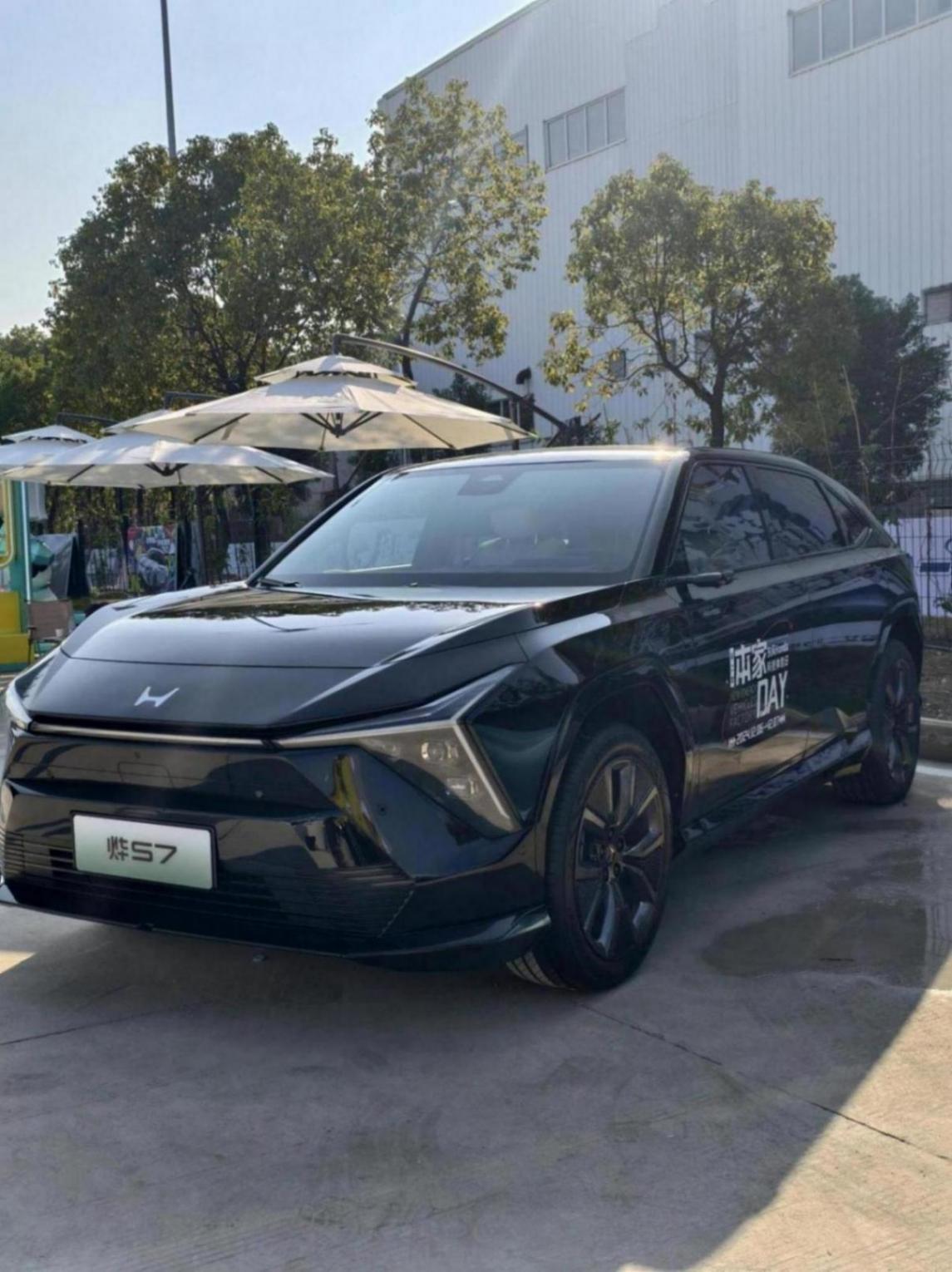 東風本田燁S7實車現身,大過Model Y+新車標,配476馬力+ADS減震