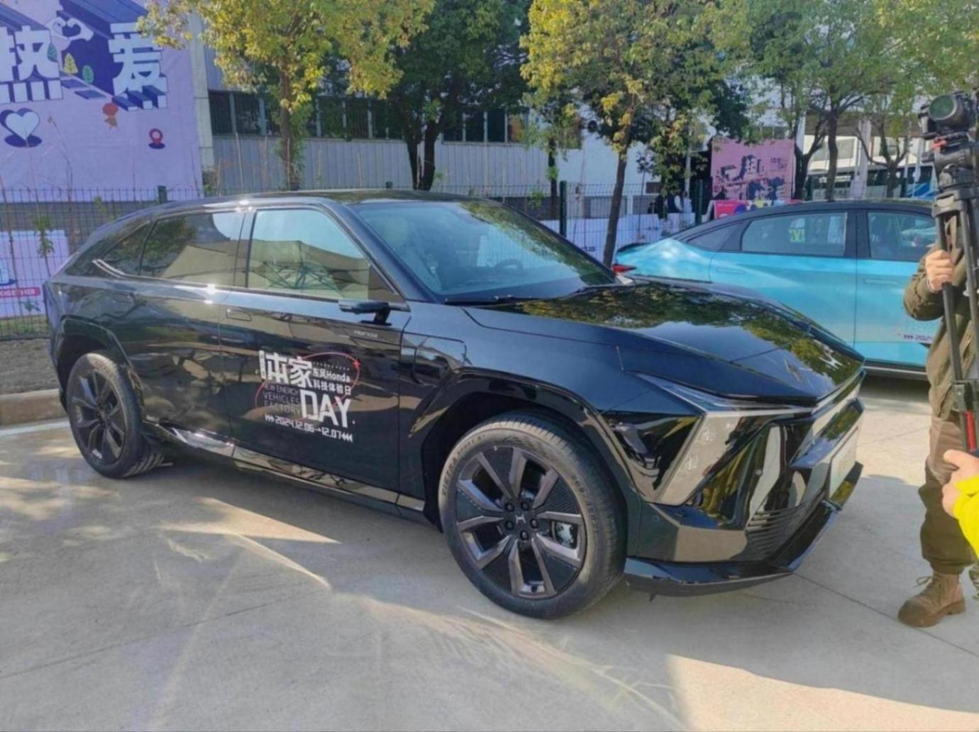 東風本田燁S7實車現身,大過Model Y+新車標,配476馬力+ADS減震