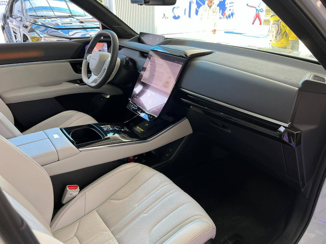 東風本田燁S7實車現身,大過Model Y+新車標,配476馬力+ADS減震