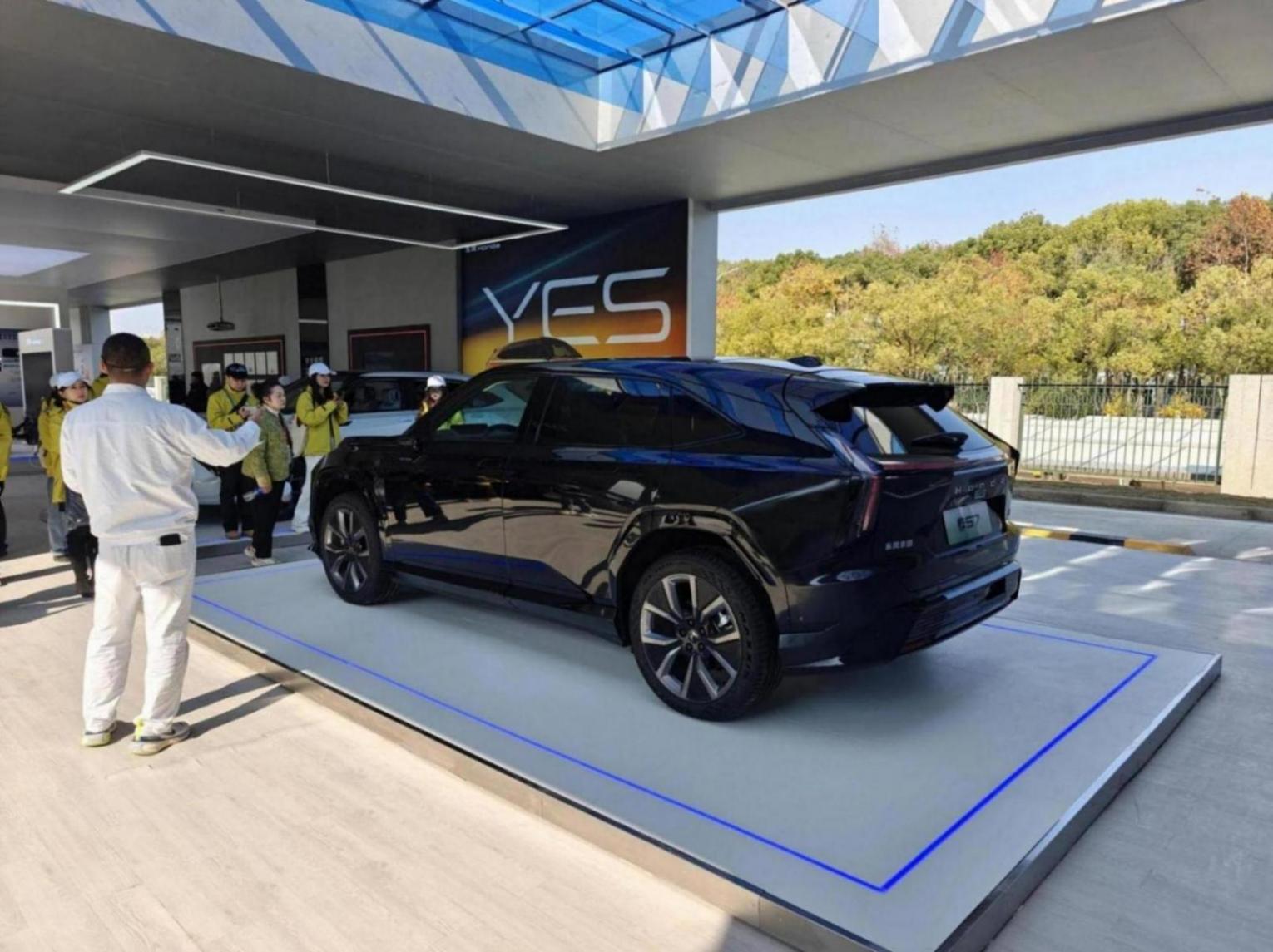 東風本田燁S7實車現身,大過Model Y+新車標,配476馬力+ADS減震