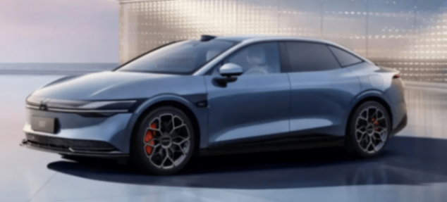 極氪007獵裝版路試諜照流出,車尾設計曝光配備空氣懸架氣罐