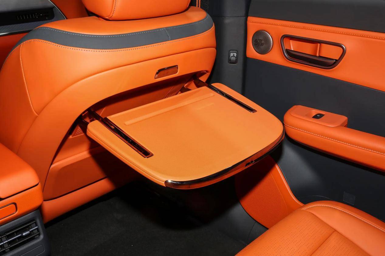 22835072c8b77994bfb0ef5487f6cc2d~2508x0