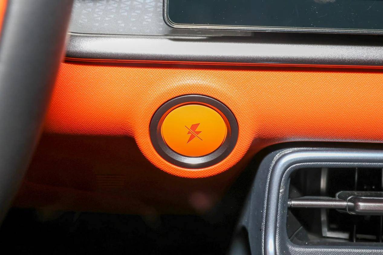 8f52acd178a1775e76c87952607fe7dd~2508x0