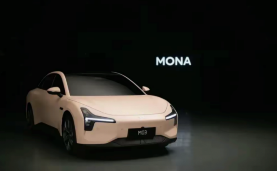 小鵬高管稱被“負面拉踩”:不提小鵬品牌,就不能完整表達了?