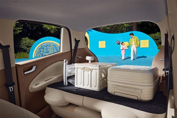 不再像老頭樂 宏光MINIEV四門版更多信息曝光:配置大升級 不再像是老頭樂 宏光MINIEV四門版更多信息曝光:配置大升級