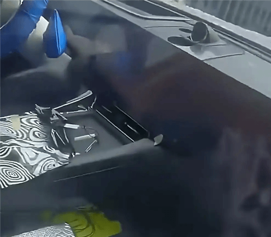 問界M8實車圖曝光 將于年內正式上市 問界M8實車圖曝光 將于年內正式上市