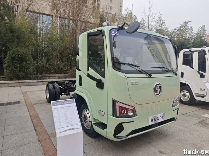 陜汽商用車2025合作伙伴大會 全系產品亮相!超30款展車搶先看! 28