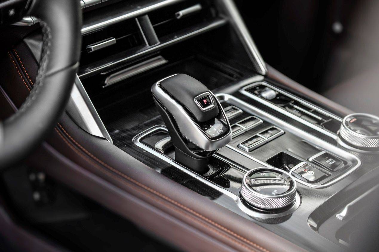 越野裝備一車配齊,火星7探界版四驅8AT15.98萬起