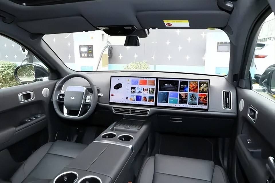 想要長續航、大空間、好配置,除了理想L8、唐還有啥可以選?