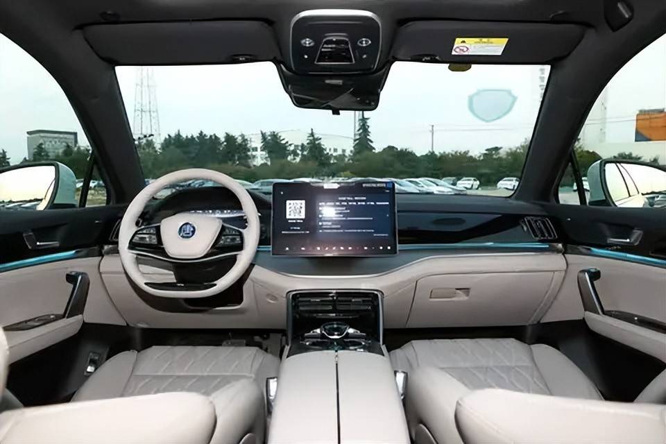 想要長續航、大空間、好配置,除了理想L8、唐還有啥可以選?