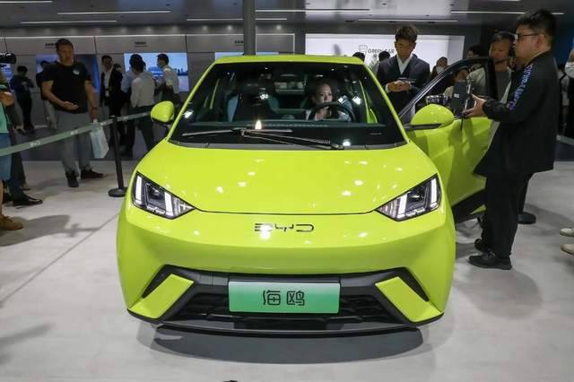 買車需謹慎,四季度轎車投訴銷量比排行出爐:小米SU7第一