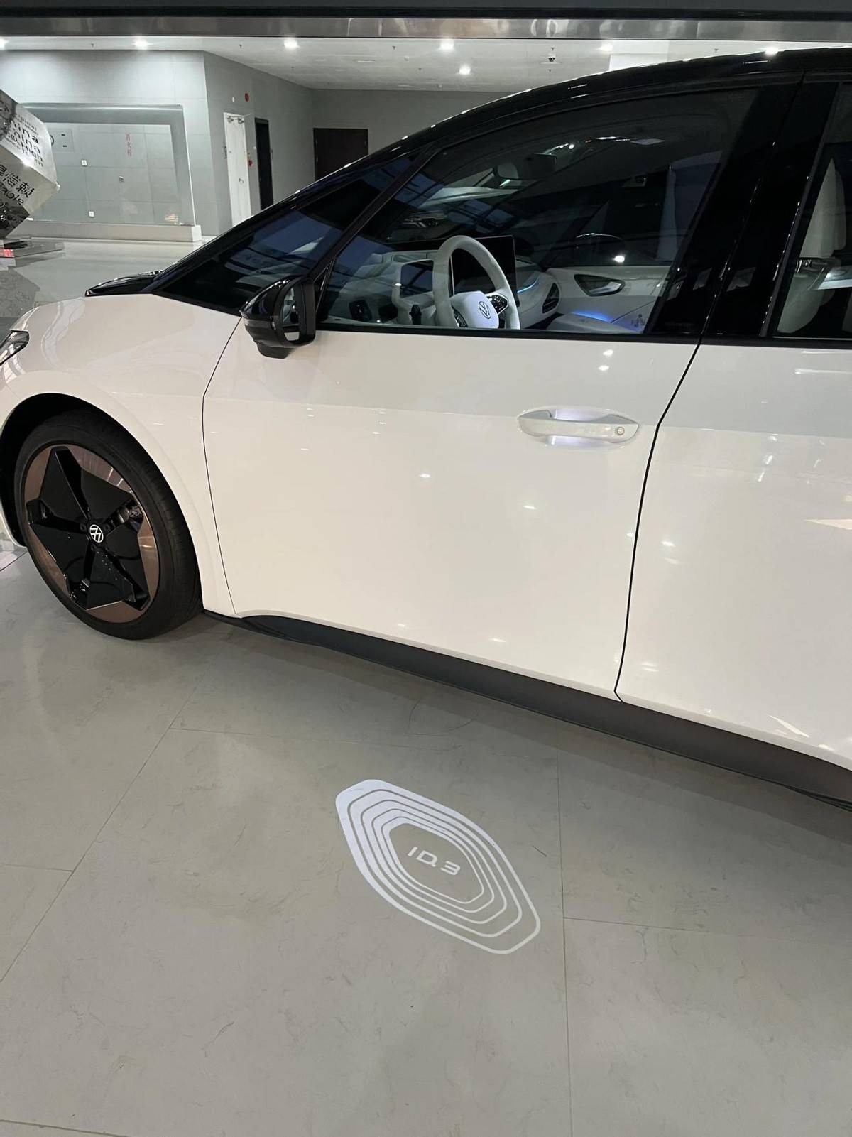 新款大眾ID.3來了!換磷酸鐵鋰電池、售價或下調,又能大賣?