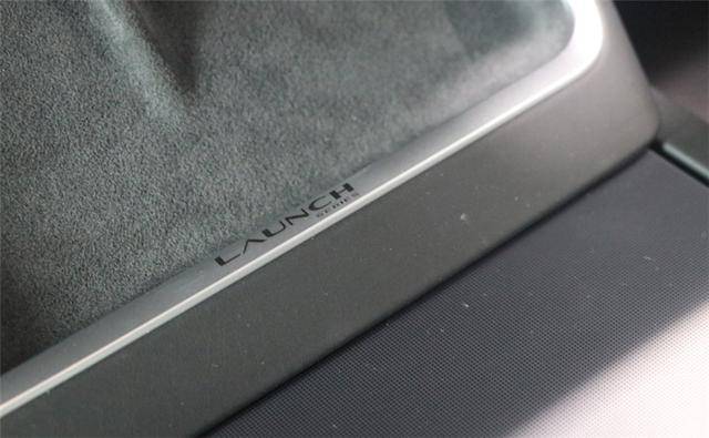 全網(wǎng)首測(cè)煥新Model Y,更賽博更舒適