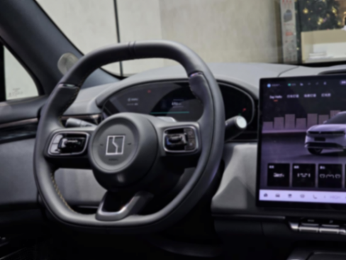 在樂道L60車主眼里,極氪7X有點(diǎn)過于正經(jīng)了?