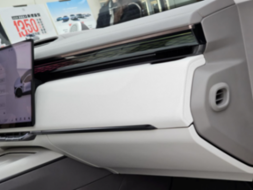 在樂道L60車主眼里,極氪7X有點(diǎn)過于正經(jīng)了?