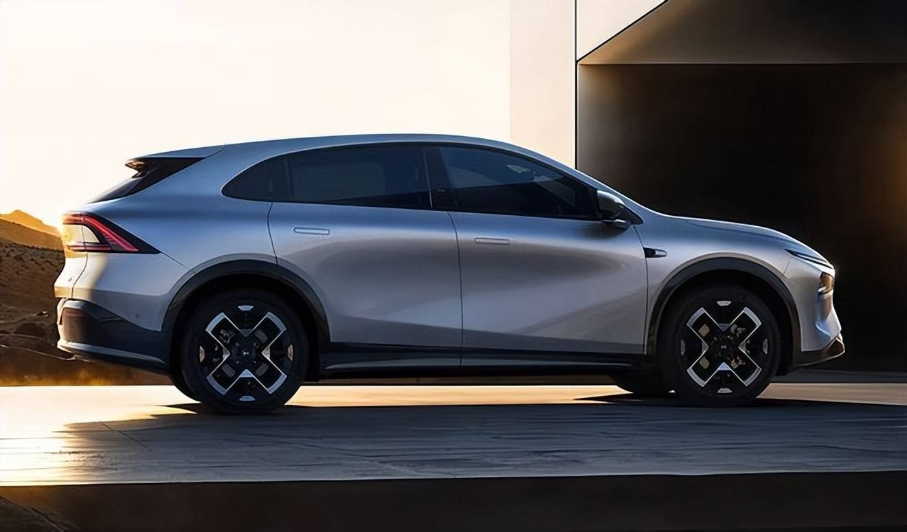 2月多款SUV將上市:比亞迪唐L、寶馬X3L領(lǐng)銜,誰(shuí)更可能成爆款?