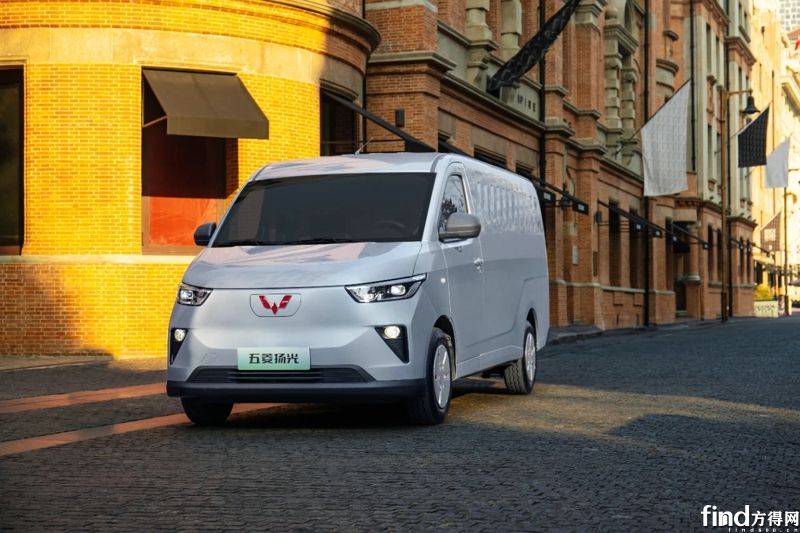 新能源輕客2024年大漲78% 新勢力搶地盤!2025“大洗牌”? 五菱揚光