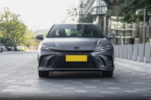 20萬預(yù)算買合資中型車,凱美瑞和邁騰,誰才是家用首選?