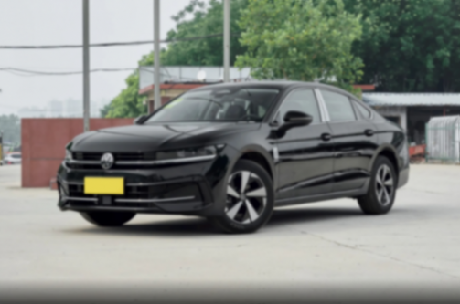 20萬預(yù)算買合資中型車,凱美瑞和邁騰,誰才是家用首選?