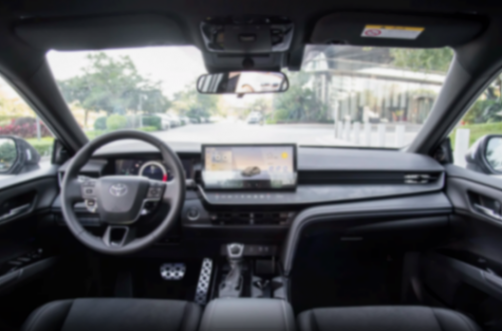 20萬預(yù)算買合資中型車,凱美瑞和邁騰,誰才是家用首選?