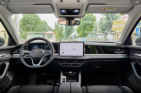 20萬預(yù)算買合資中型車,凱美瑞和邁騰,誰才是家用首選?